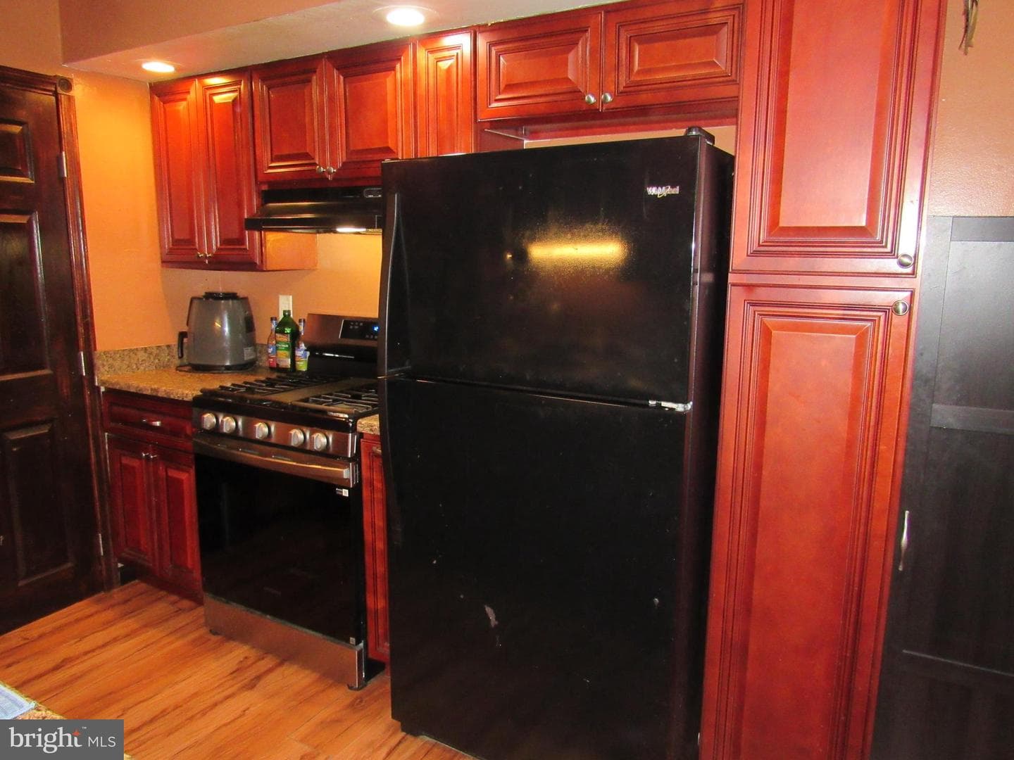2839 Maxwell Street photo 9