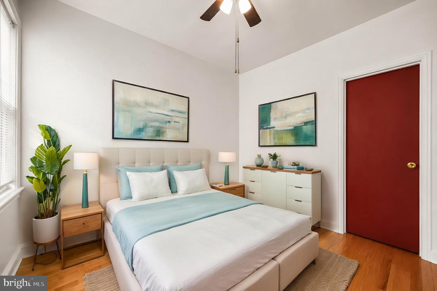 4438 Ludlow Street photo 8
