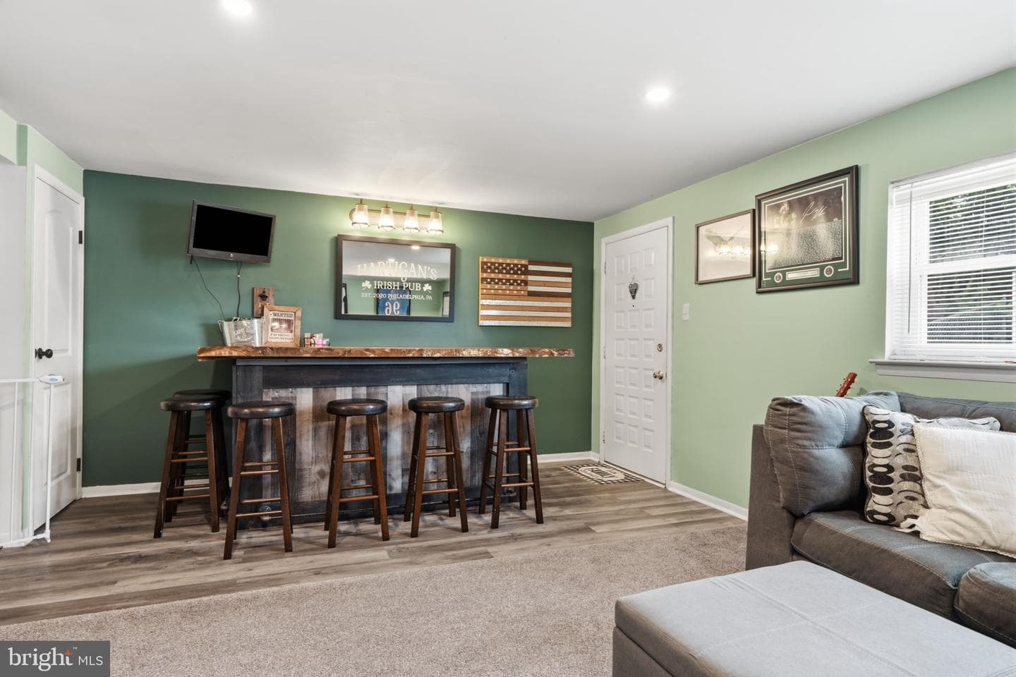 8206 Burholme Avenue photo 24