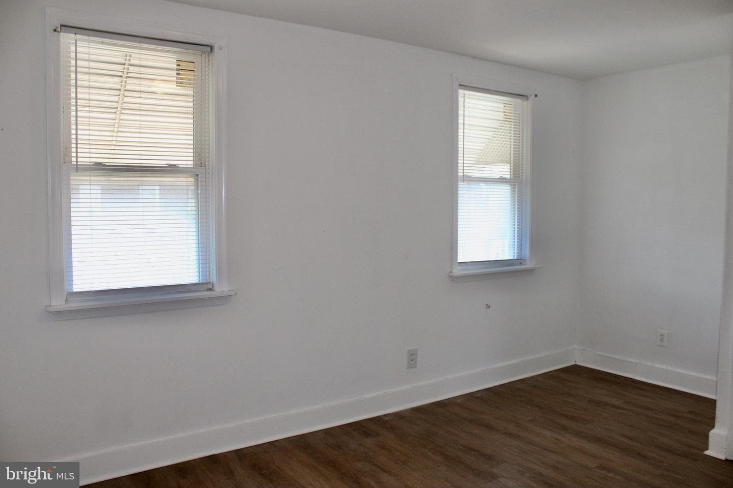 4625 Lansing Street photo 11