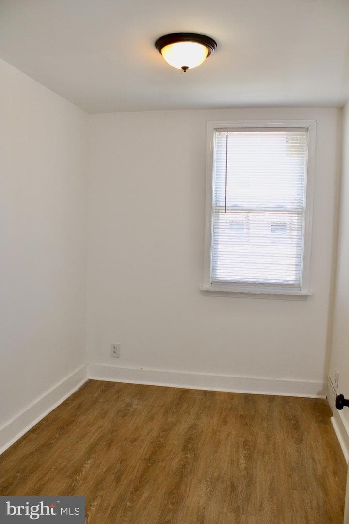 4625 Lansing Street photo 19
