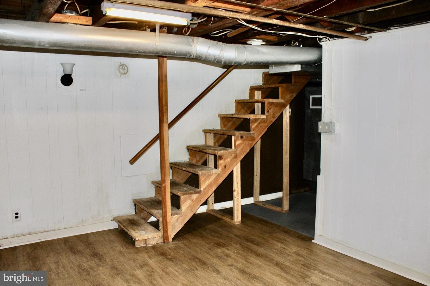 4625 Lansing Street photo 22