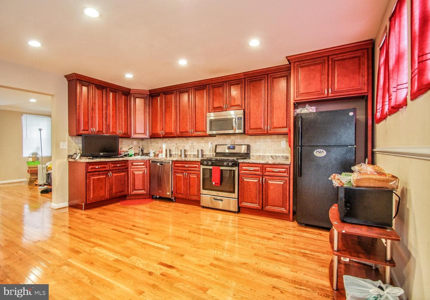 1974 74th Avenue photo 6