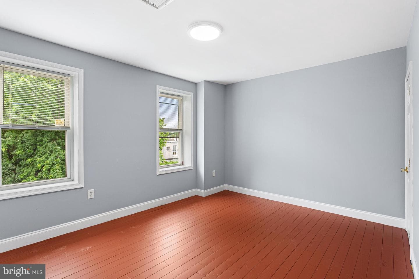 240 E Phil Ellena Street photo 9