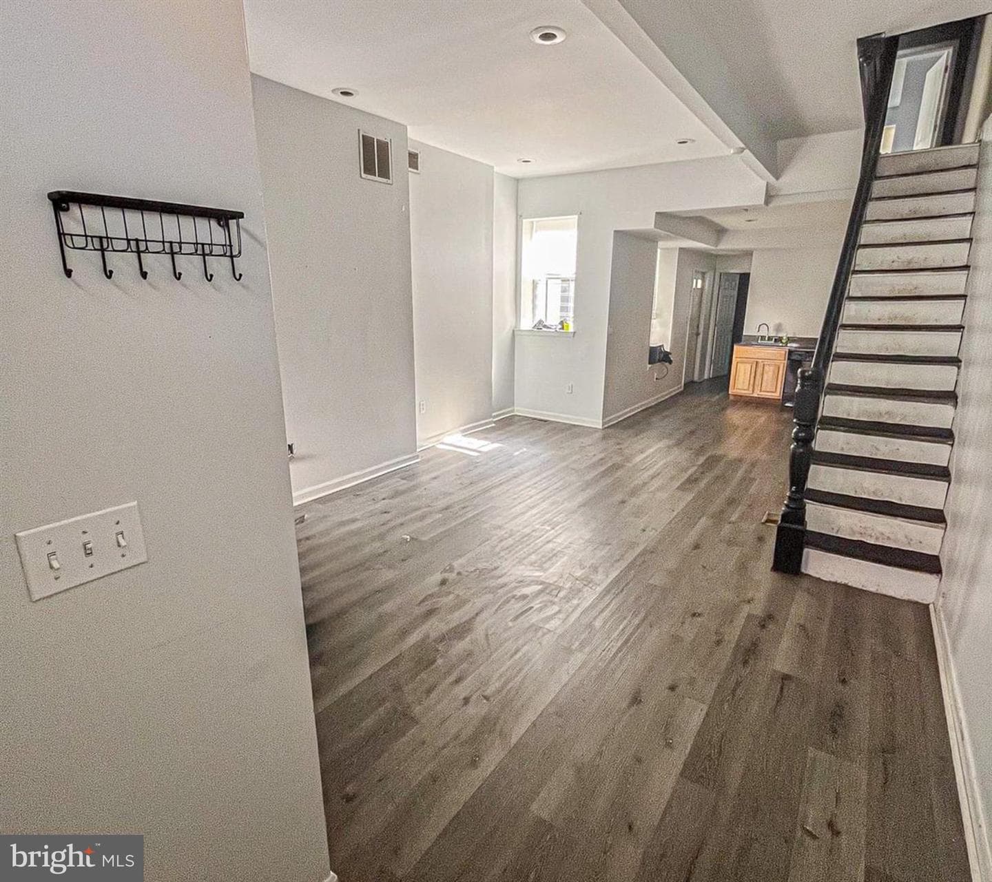 1811 Bouvier Street photo 4