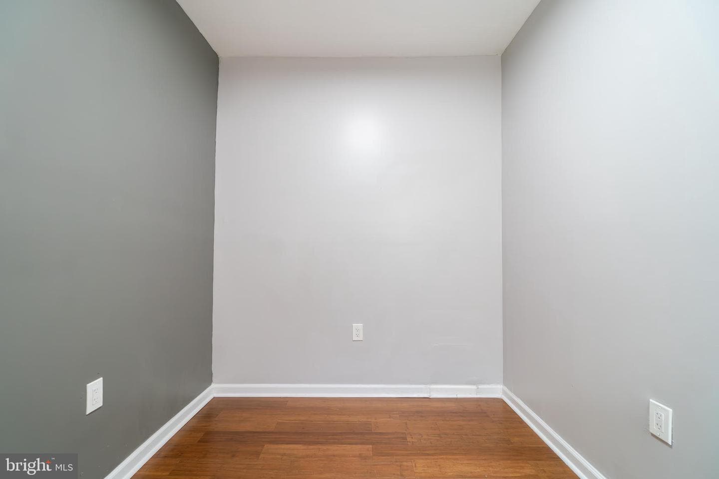 2539 N Newkirk Street photo 25