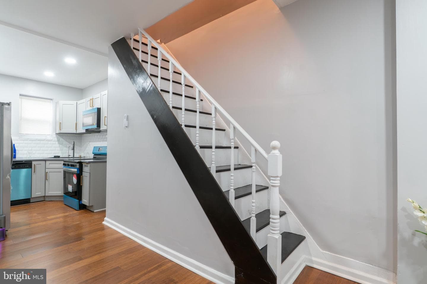 2539 N Newkirk Street photo 8