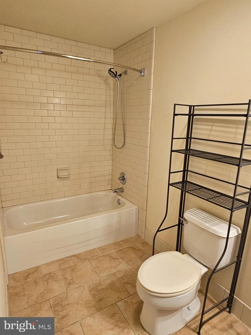 511 N Broad Street #704 photo 17
