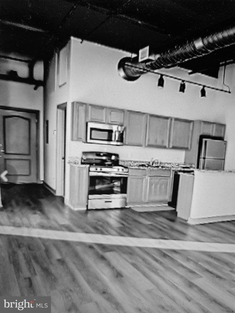 511 N Broad Street #704 photo 6