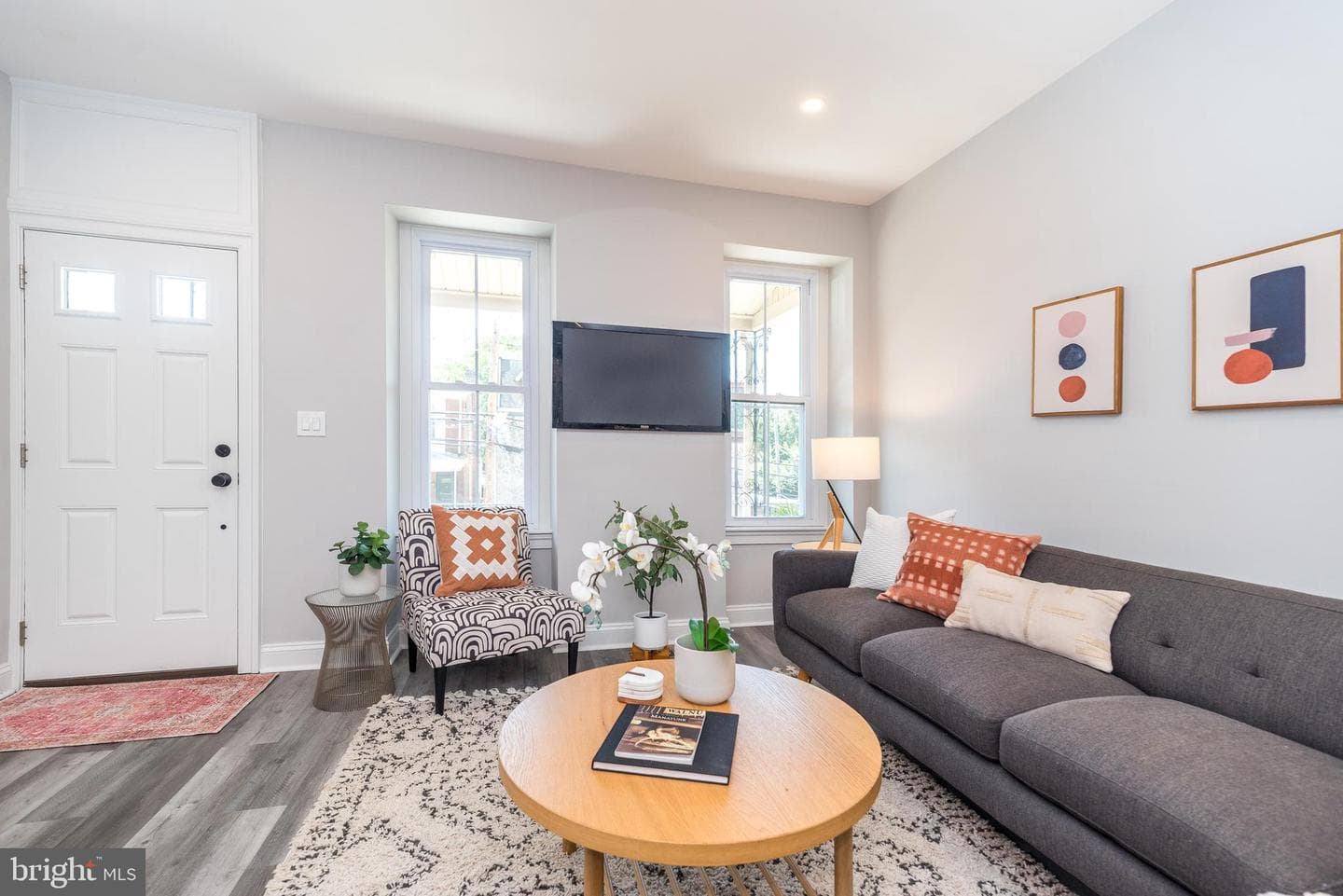160 Shurs Lane photo 4