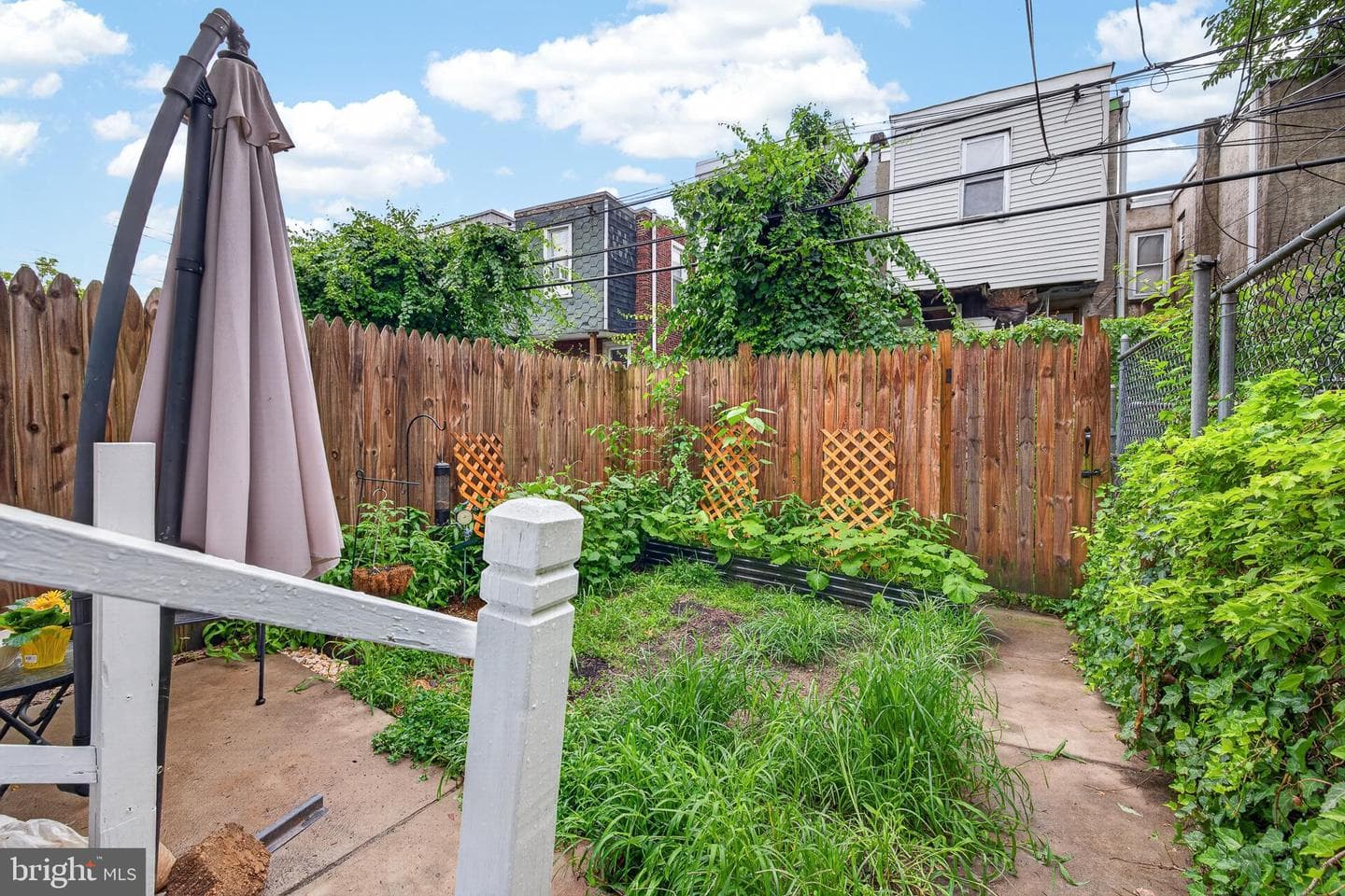 6114 Chancellor Street photo 17