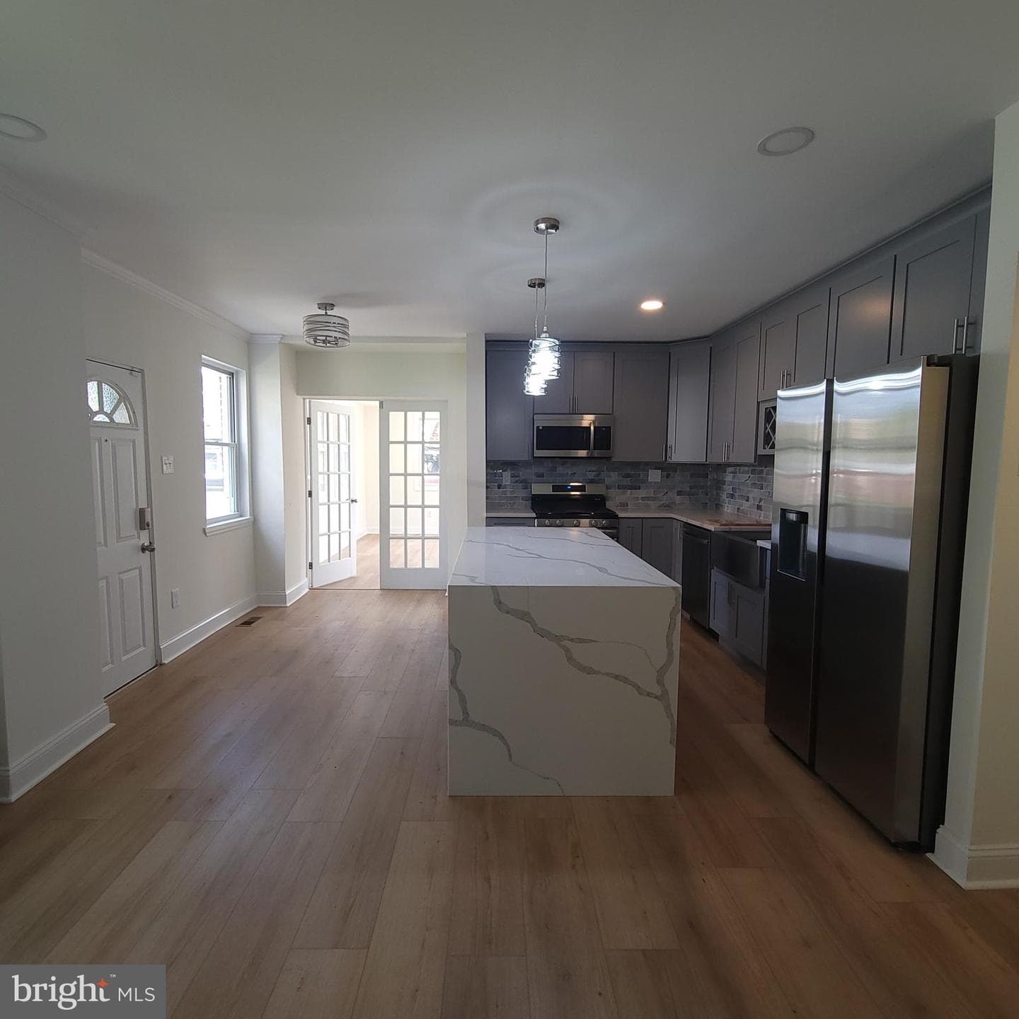1622 E Johnson Street photo 10