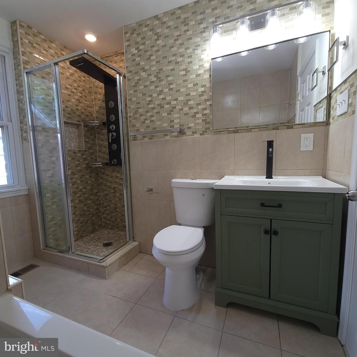 1622 E Johnson Street photo 34
