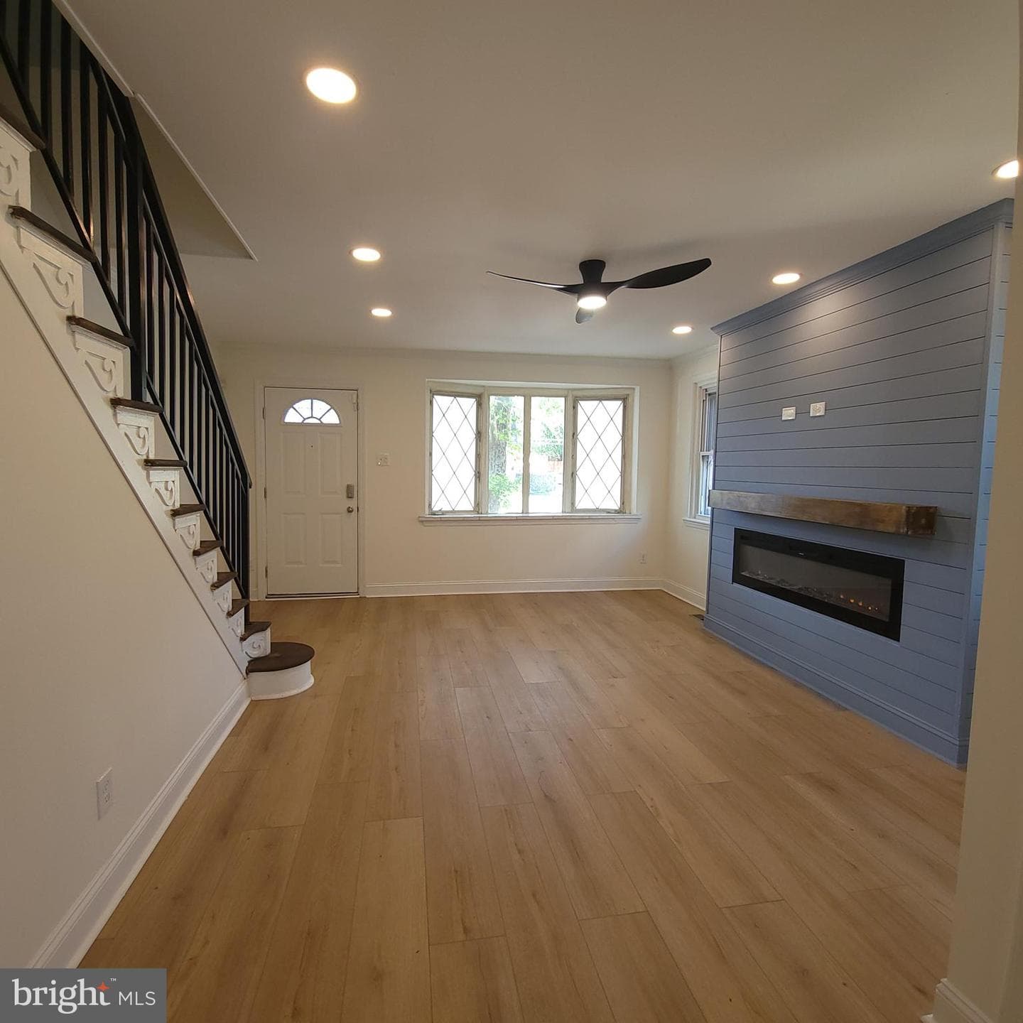 1622 E Johnson Street photo 6