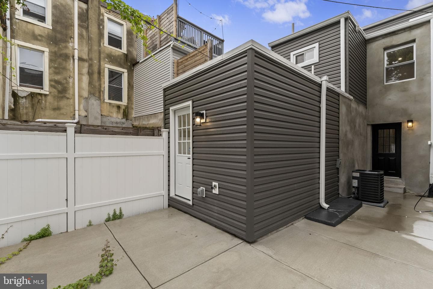 1307 N Randolph Street photo 22