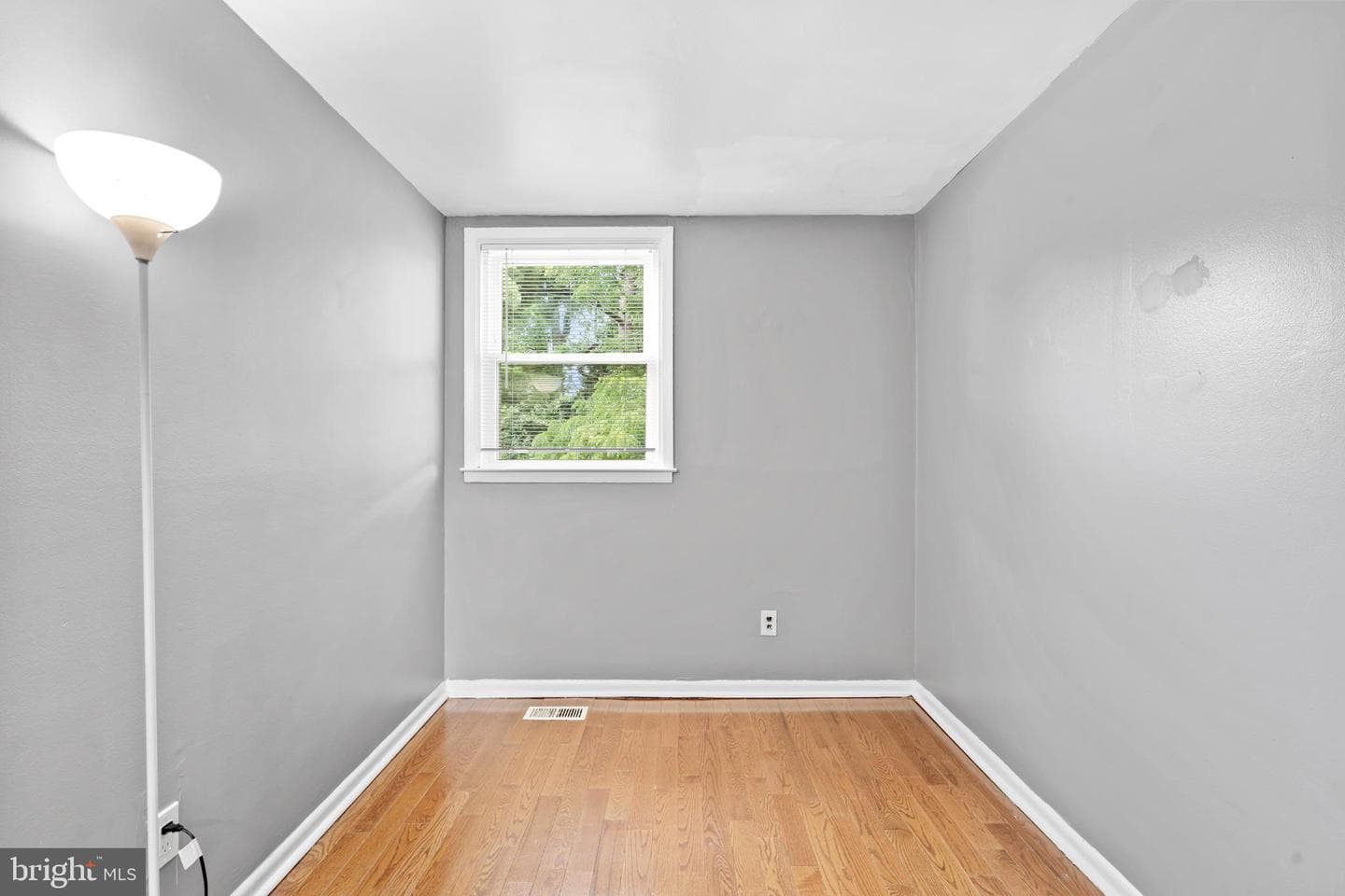 2867 Angus Road photo 18