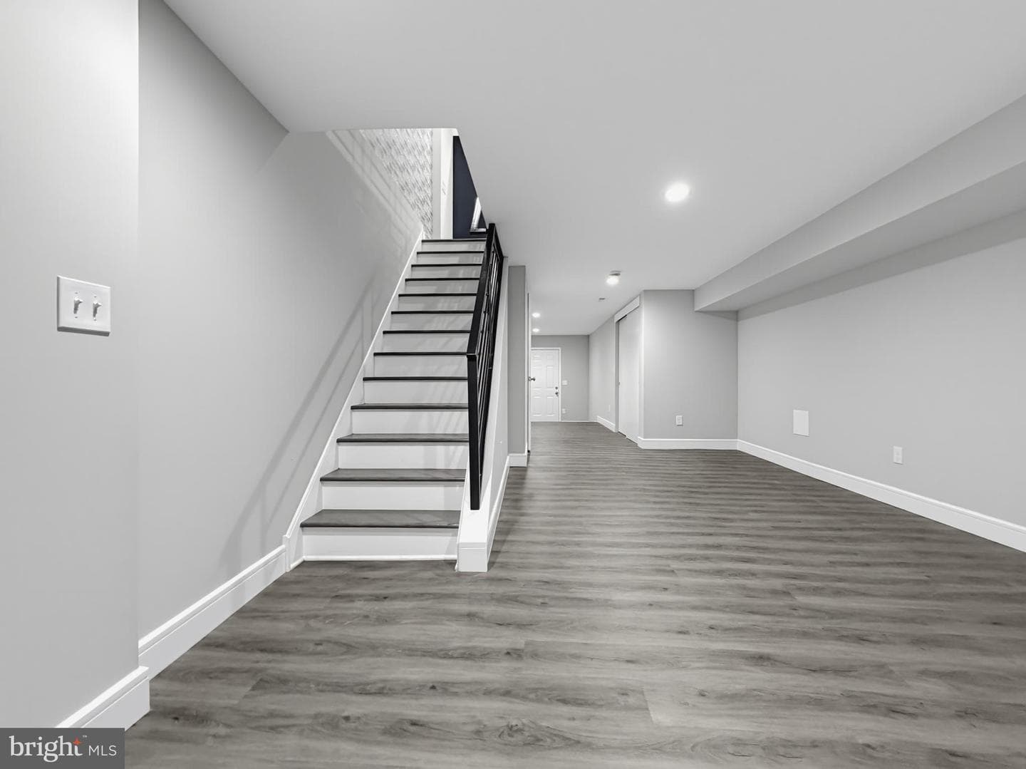 5357 N Sydenham Street photo 69