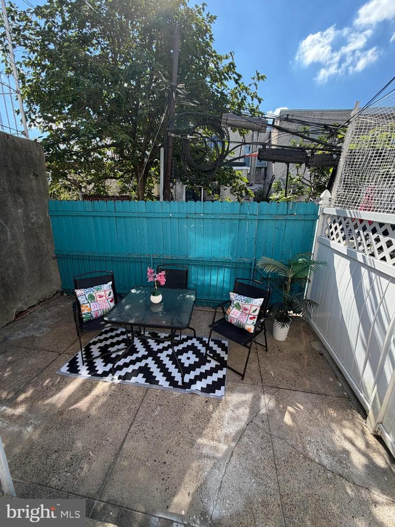 2952 S Sydenham photo 13