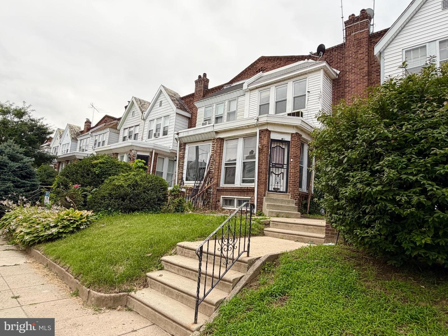 722 Atwood Road photo 4