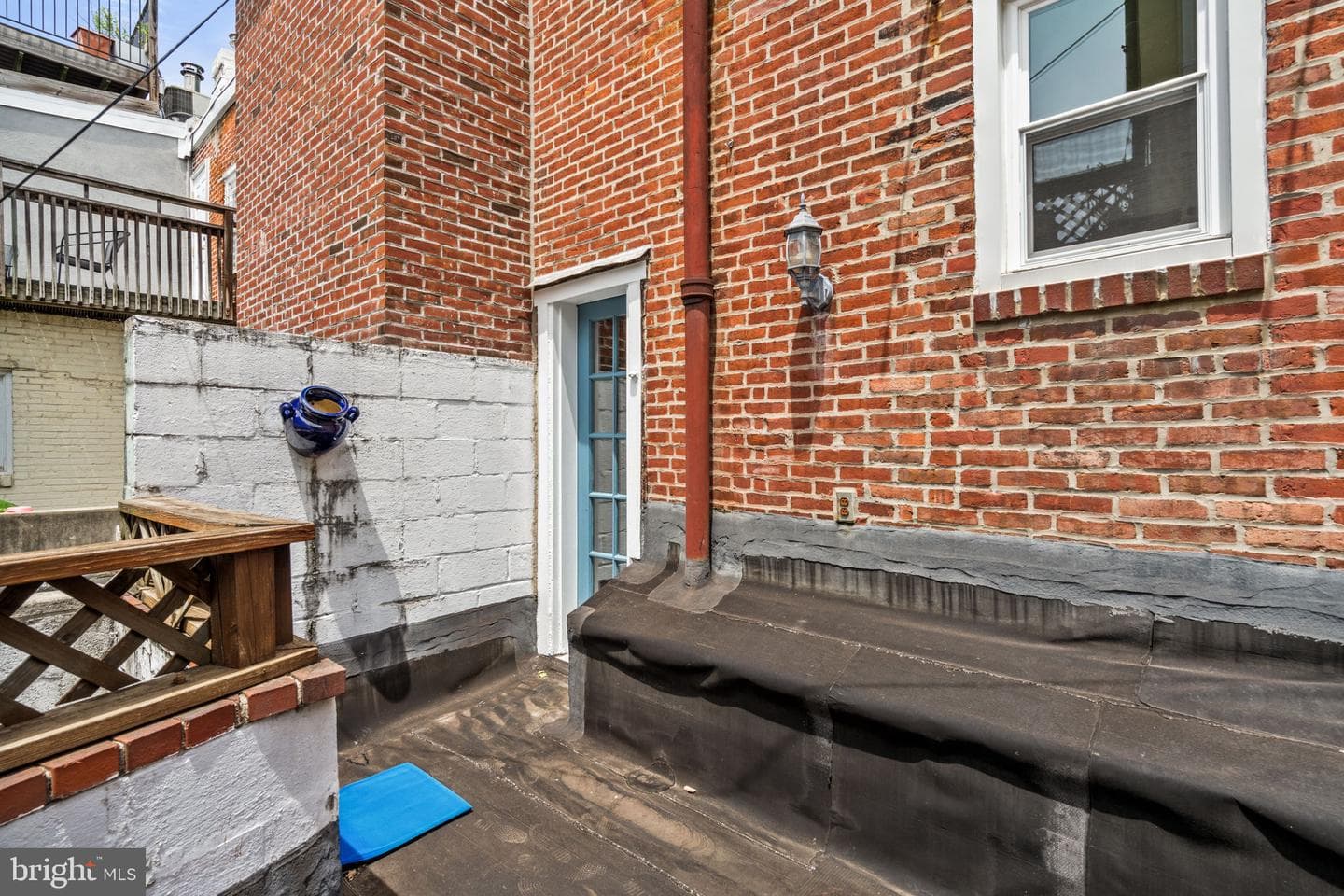926 Irving Street photo 17