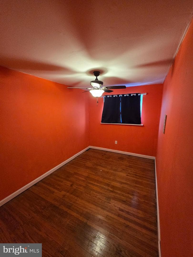 4431 Garden Street photo 12