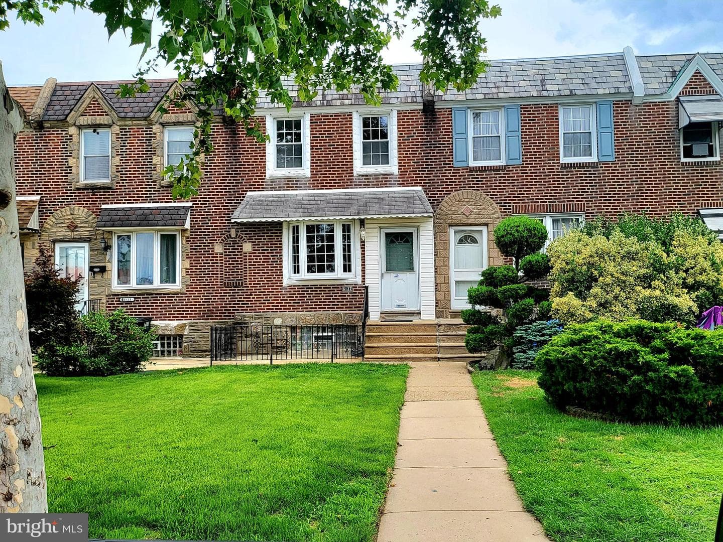 6137 Hawthorne Street photo 4
