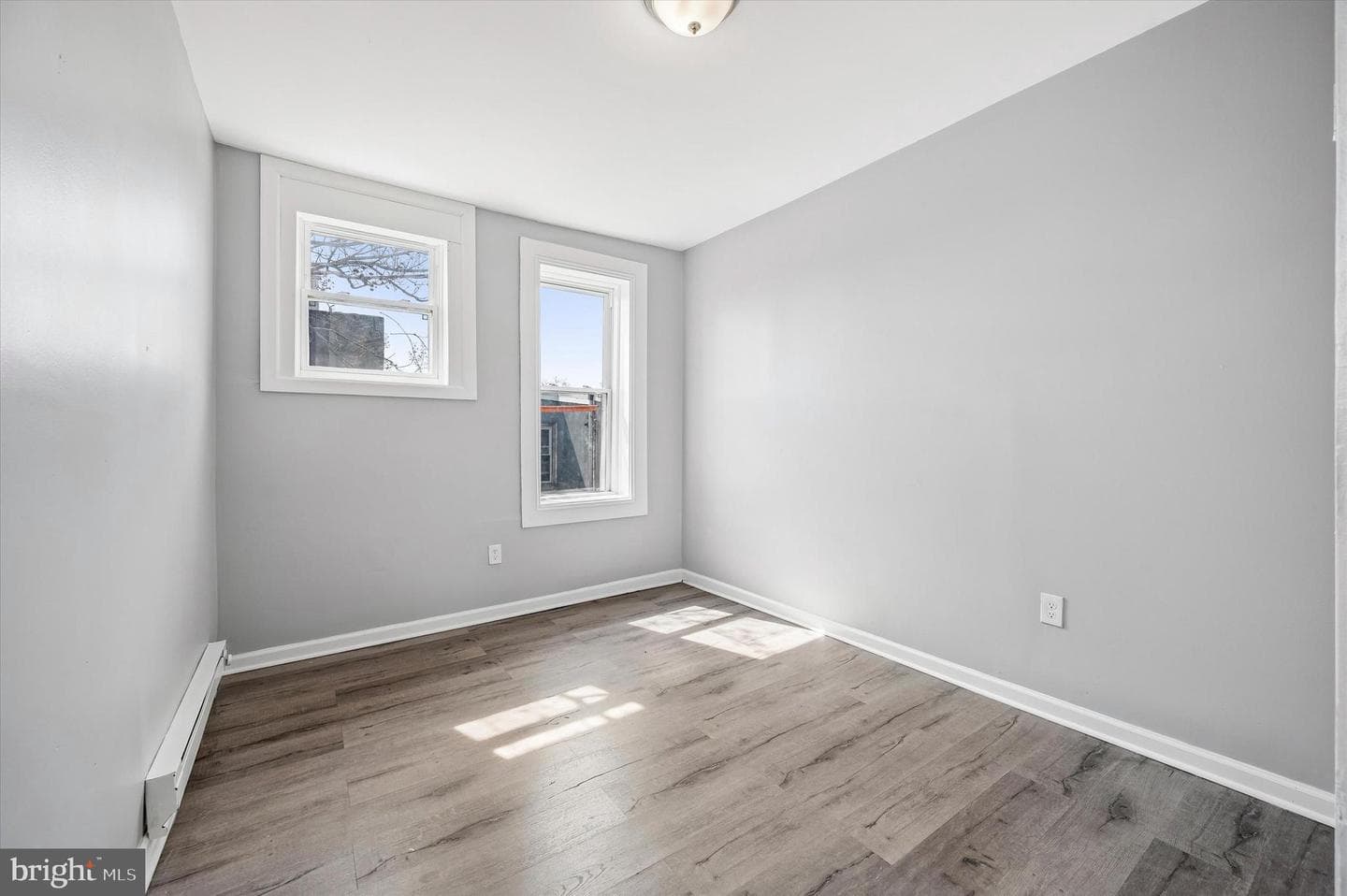 2406 W Clearfield Street photo 29