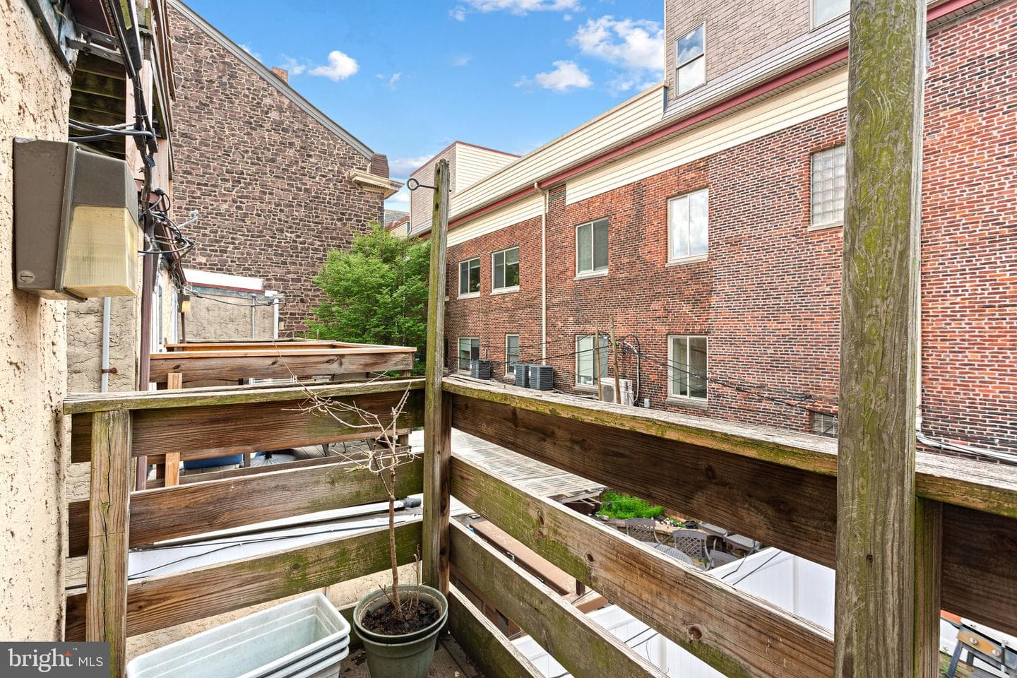 2026 Christian Street #b photo 6