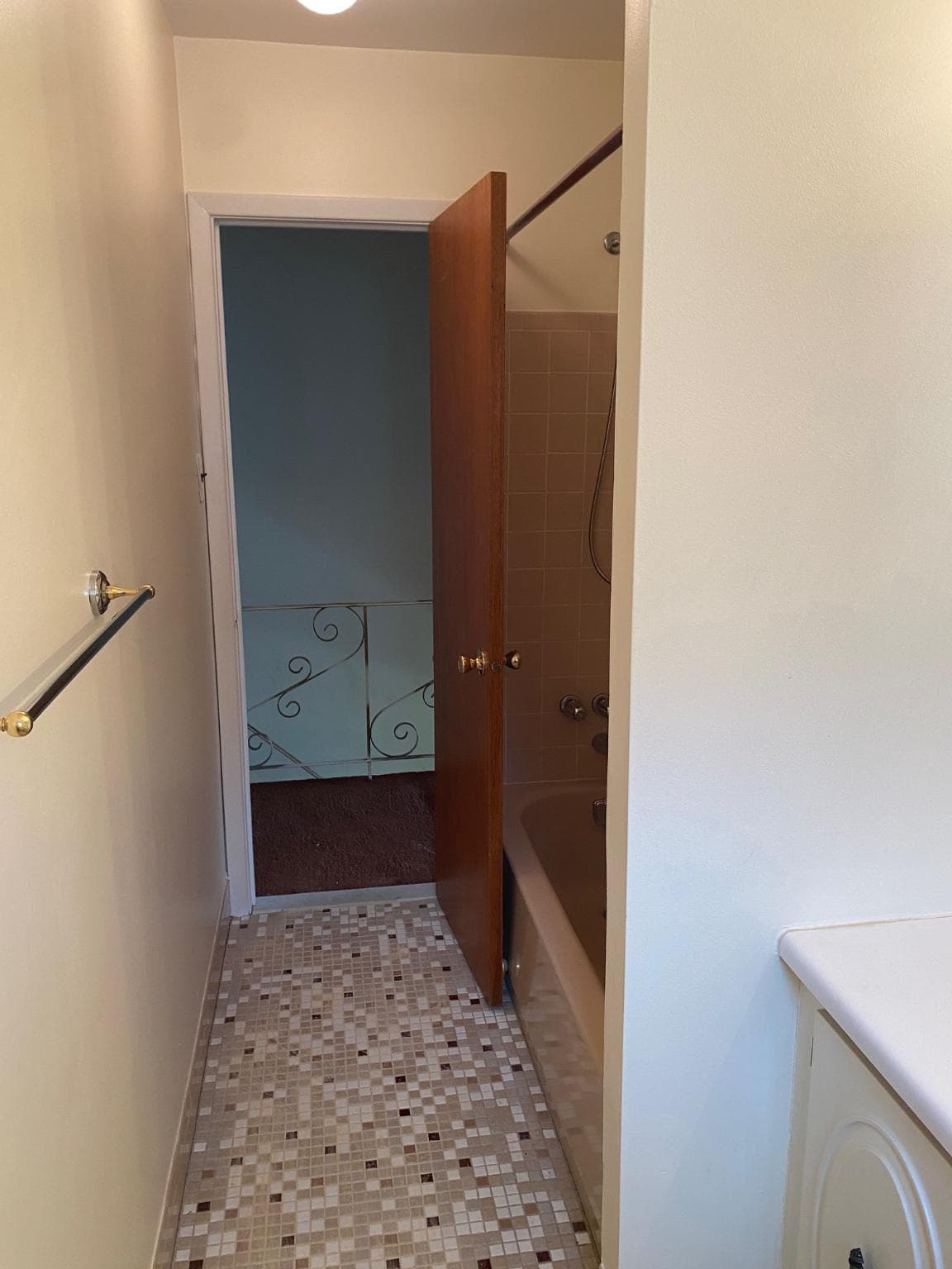 8909 Lewin Place photo 14