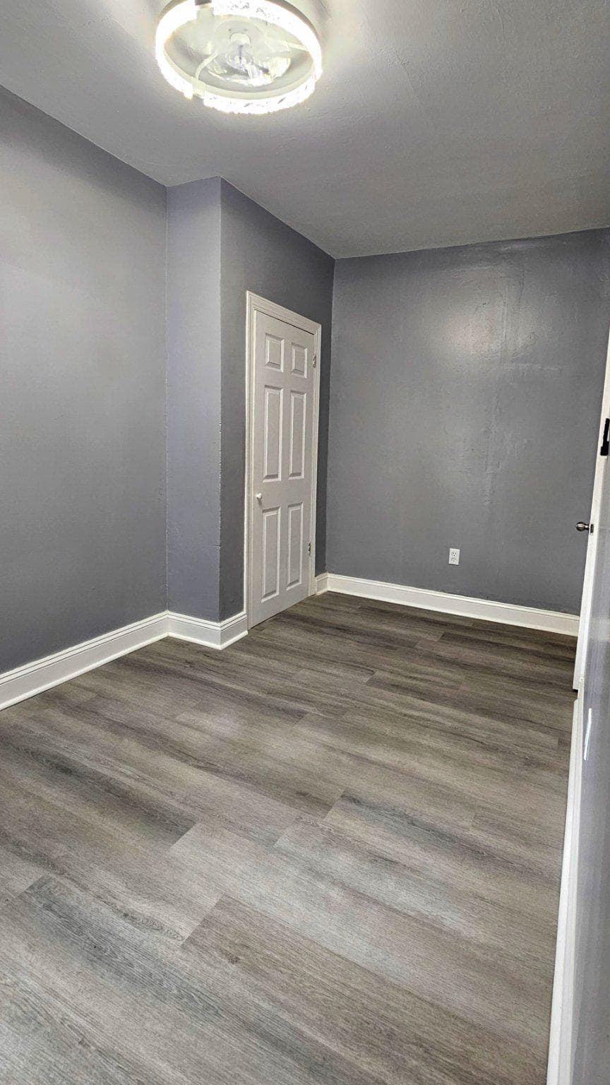 2411 N Lawrence Street photo 18