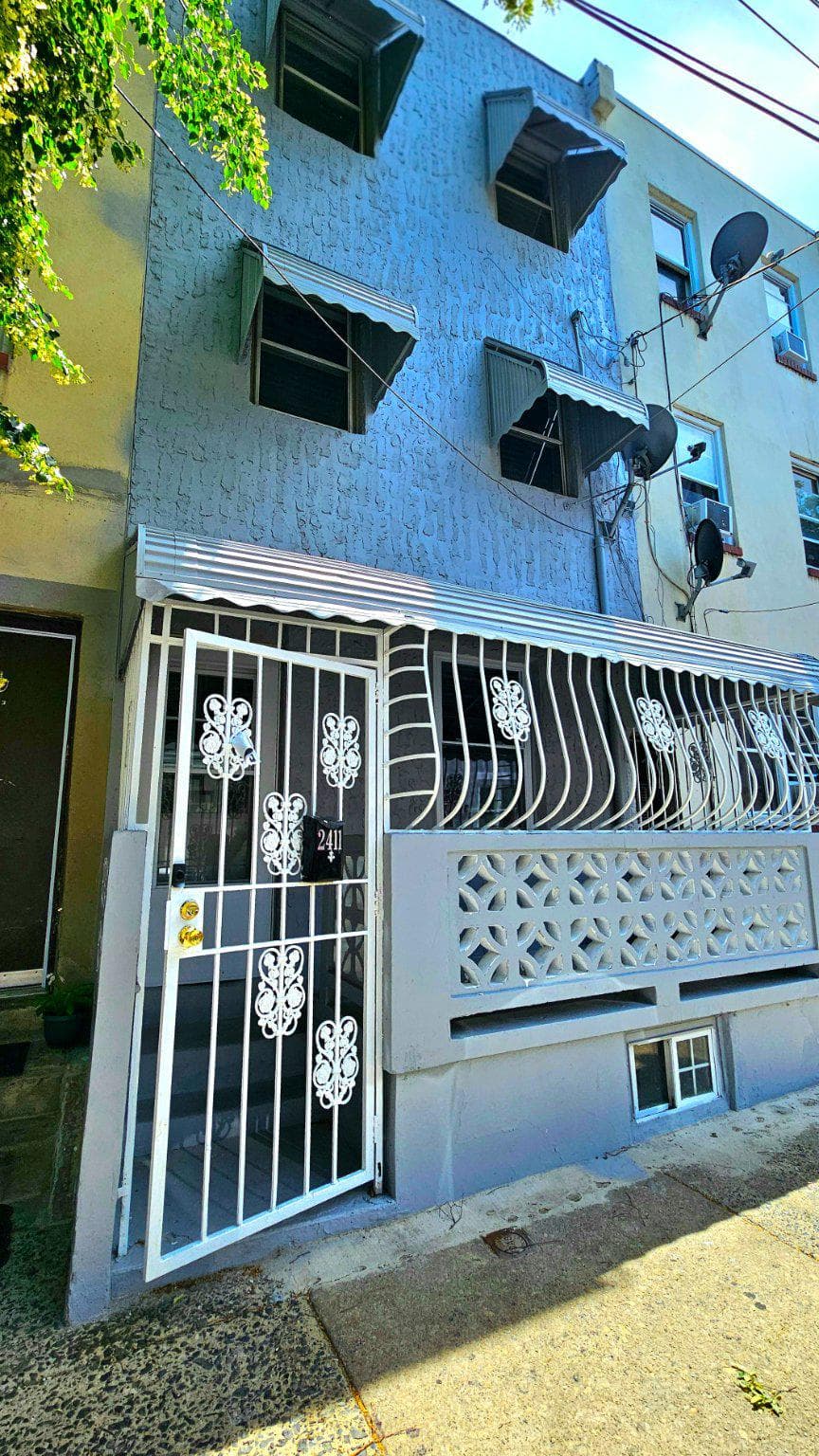 2411 N Lawrence Street, Philadelphia
