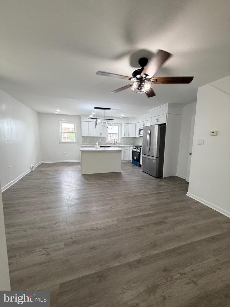 9021 Eastview Road photo 11