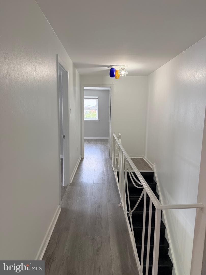 9021 Eastview Road photo 17