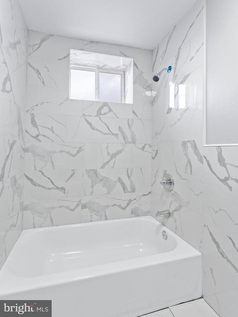 144 Fern Street photo 21