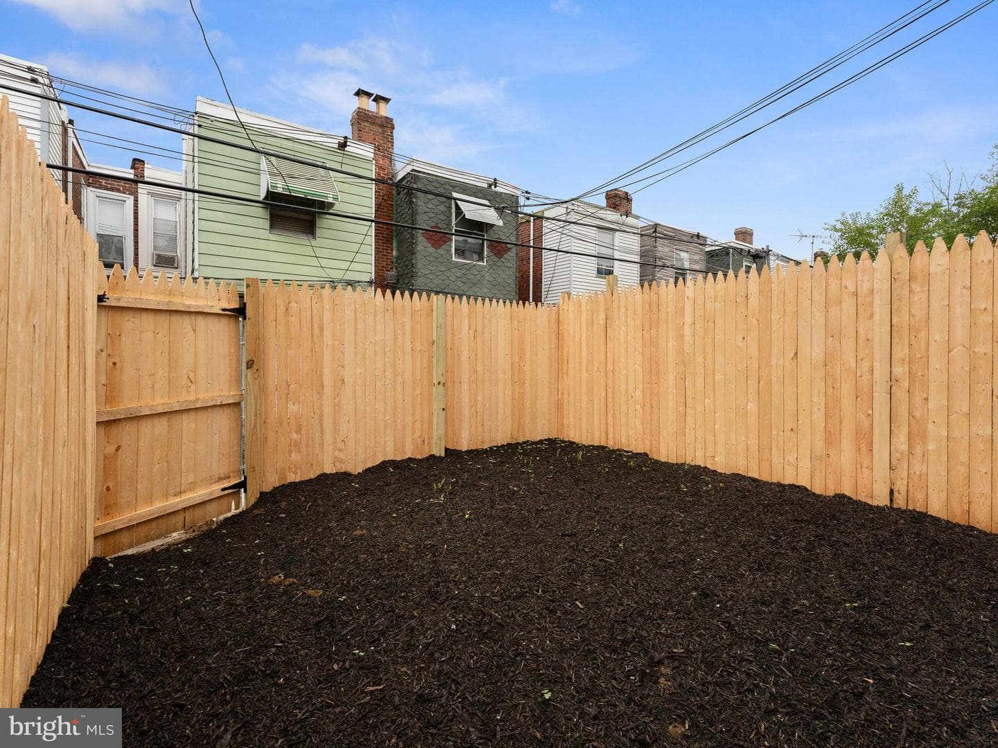 144 Fern Street photo 33