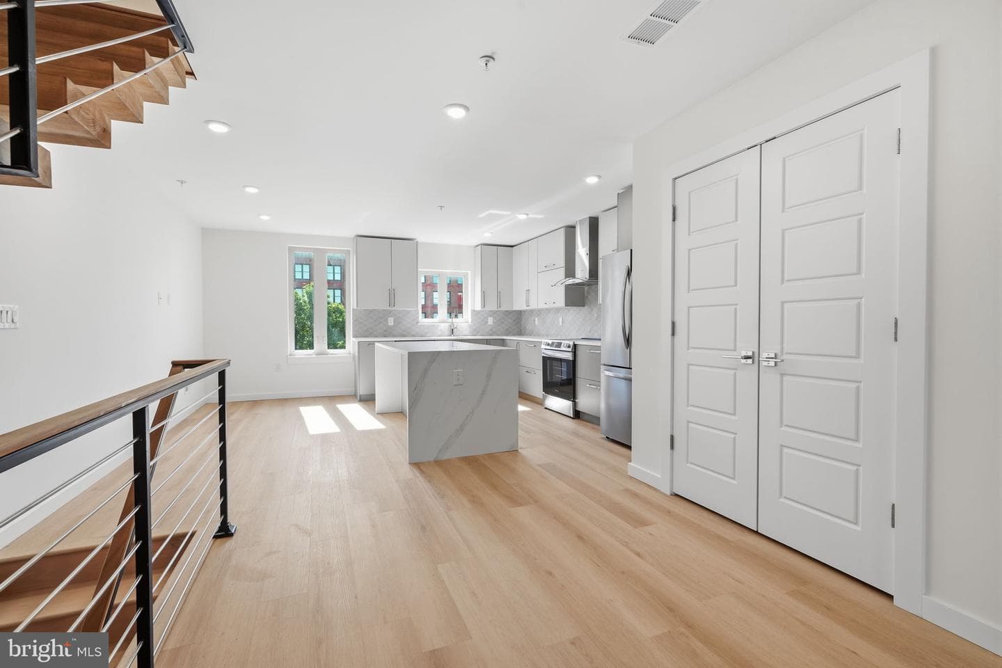1517 Bodine Street N #b photo 13
