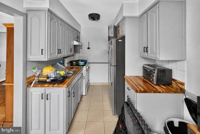 2149 Lardner Street photo 7