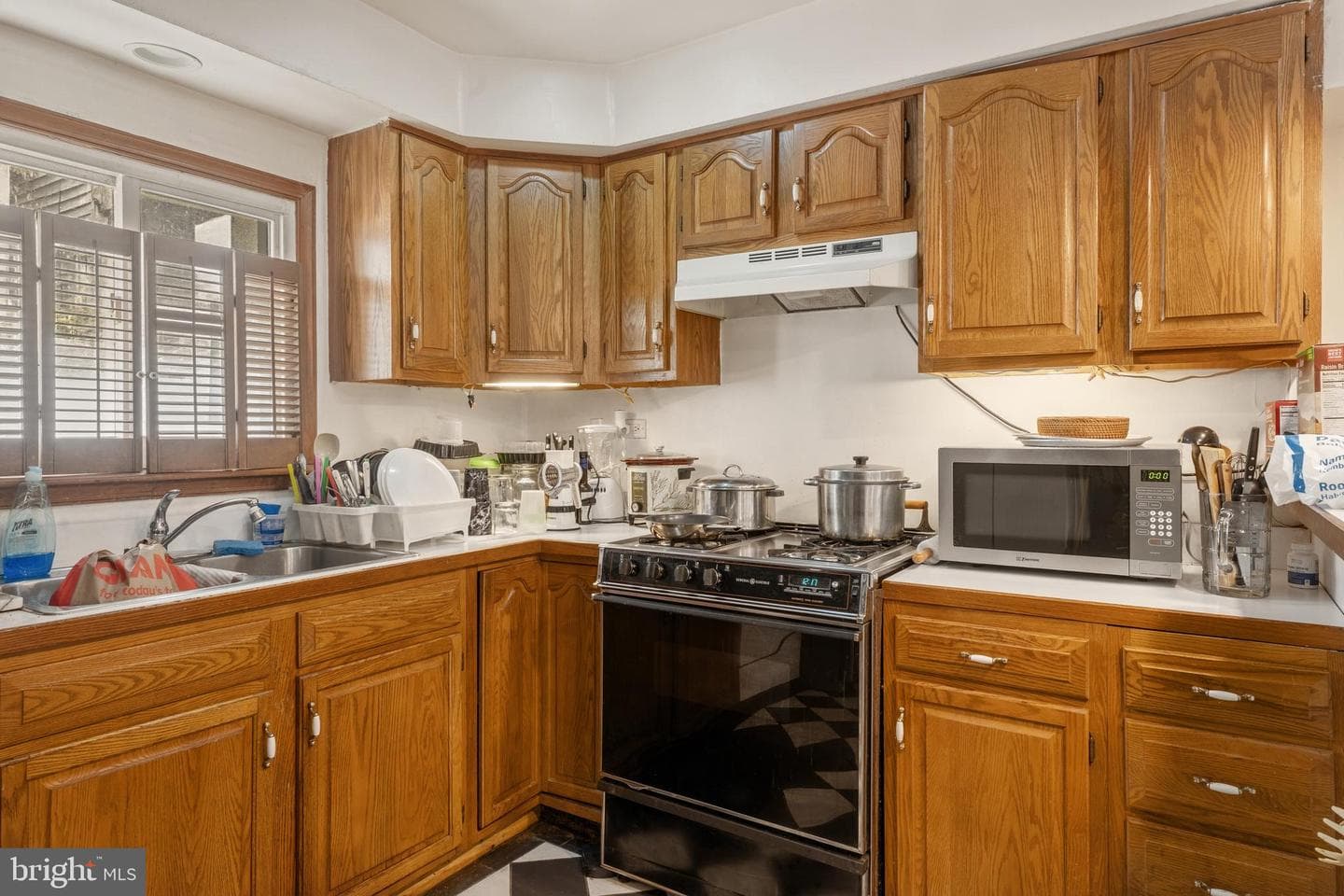 123 Ellsworth Street photo 7