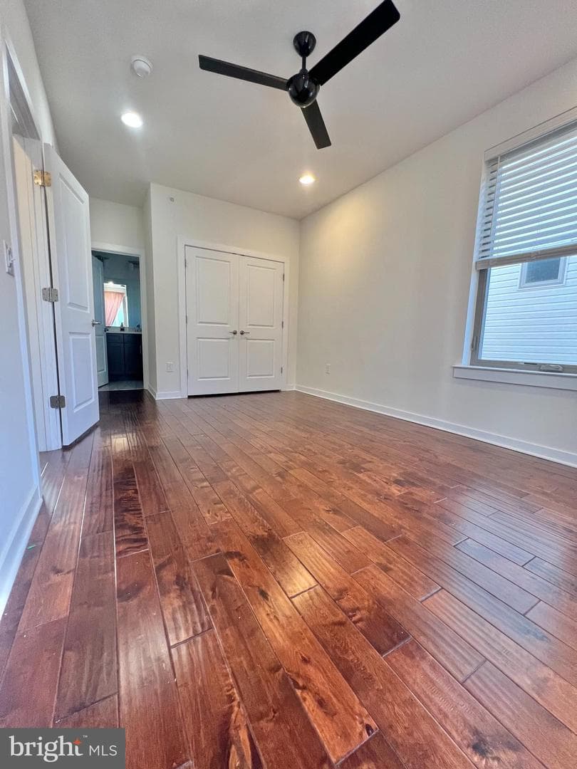 2122 Kensington Walk photo 11