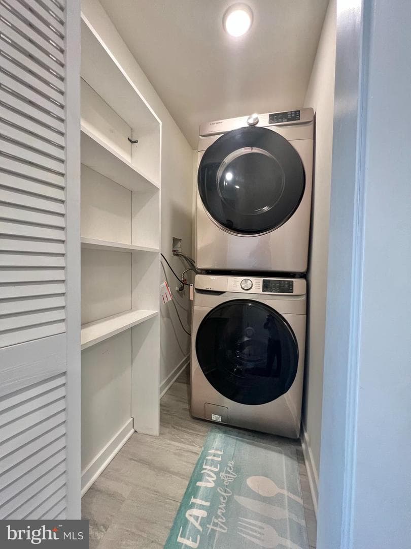 2122 Kensington Walk photo 27