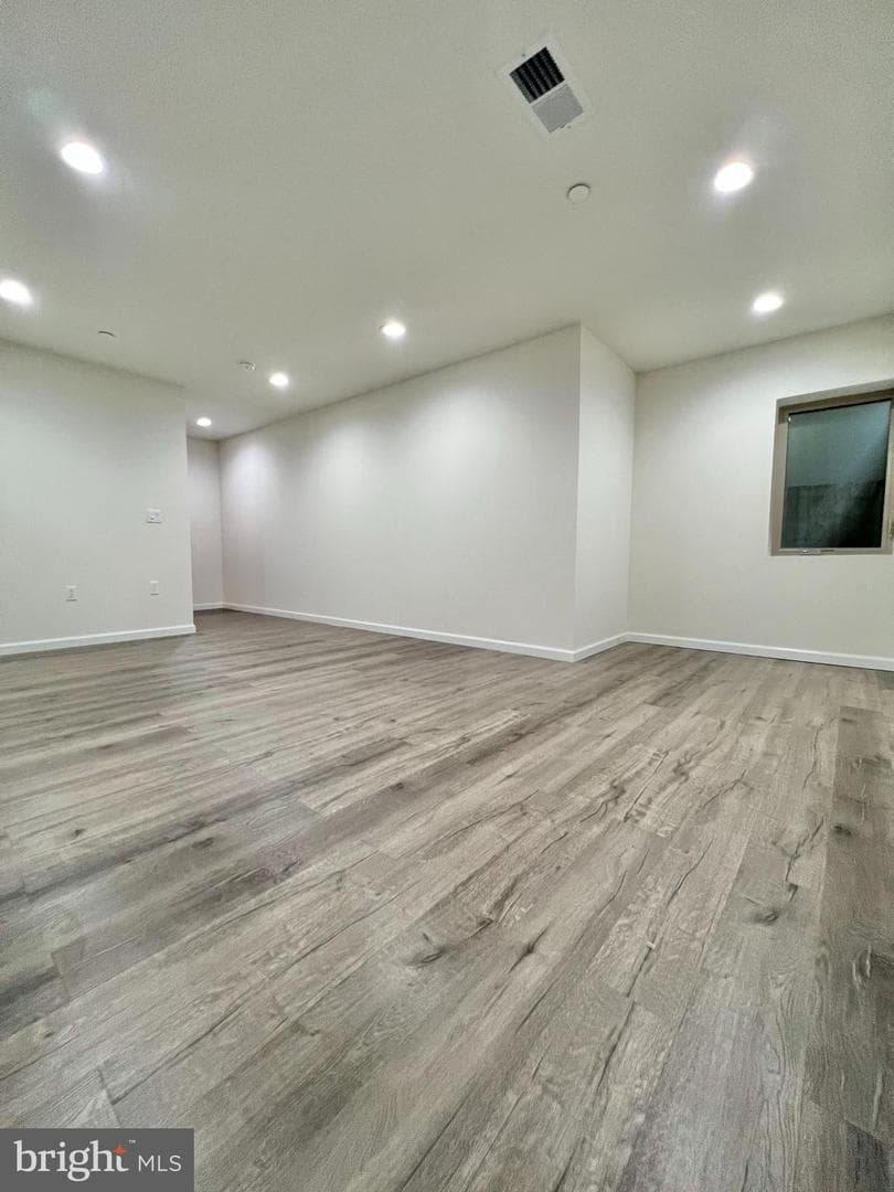 2122 Kensington Walk photo 31