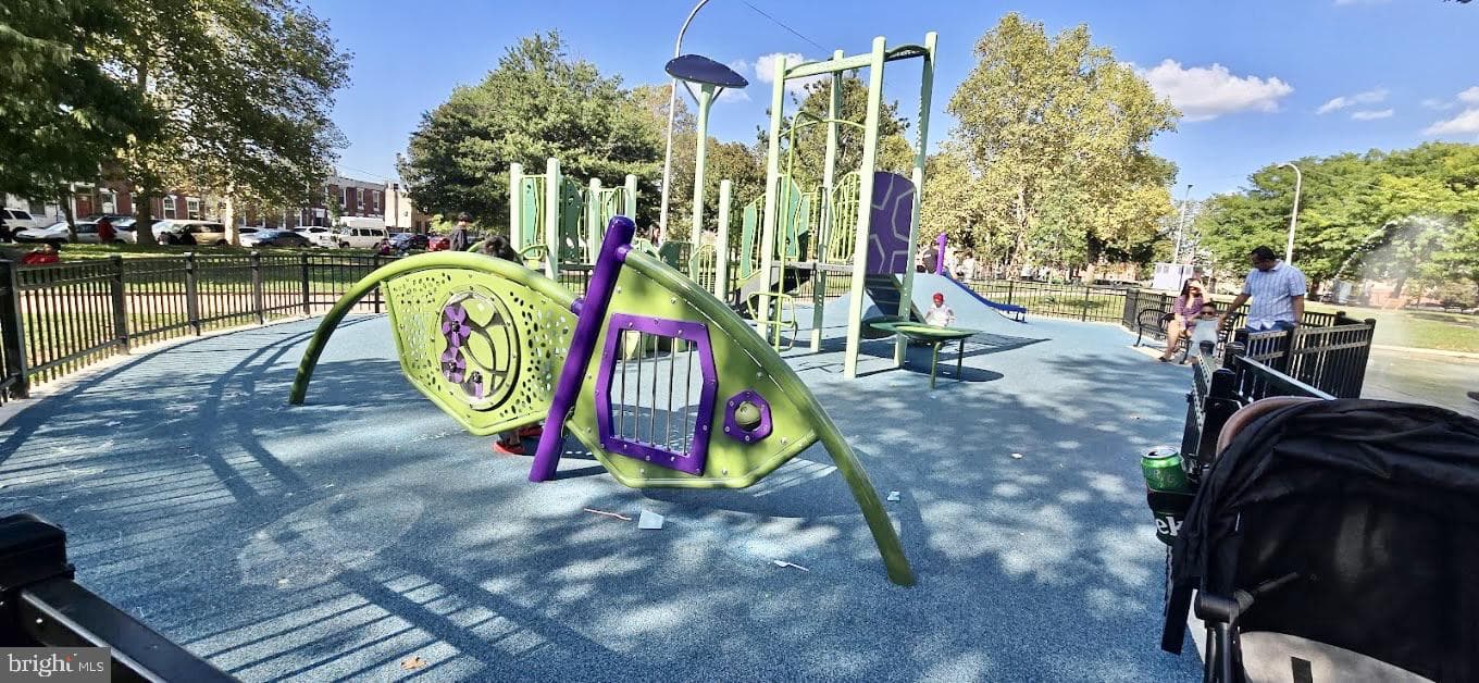 435 Durfor Street photo 27