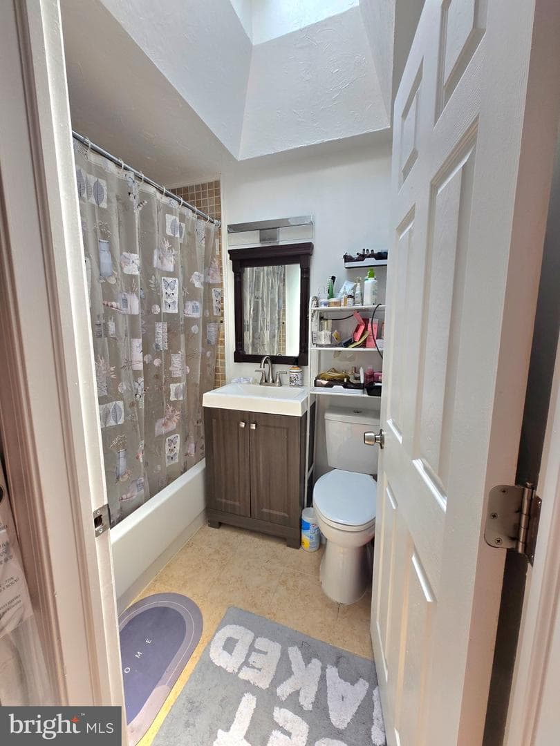3559 Nottingham Lane photo 7