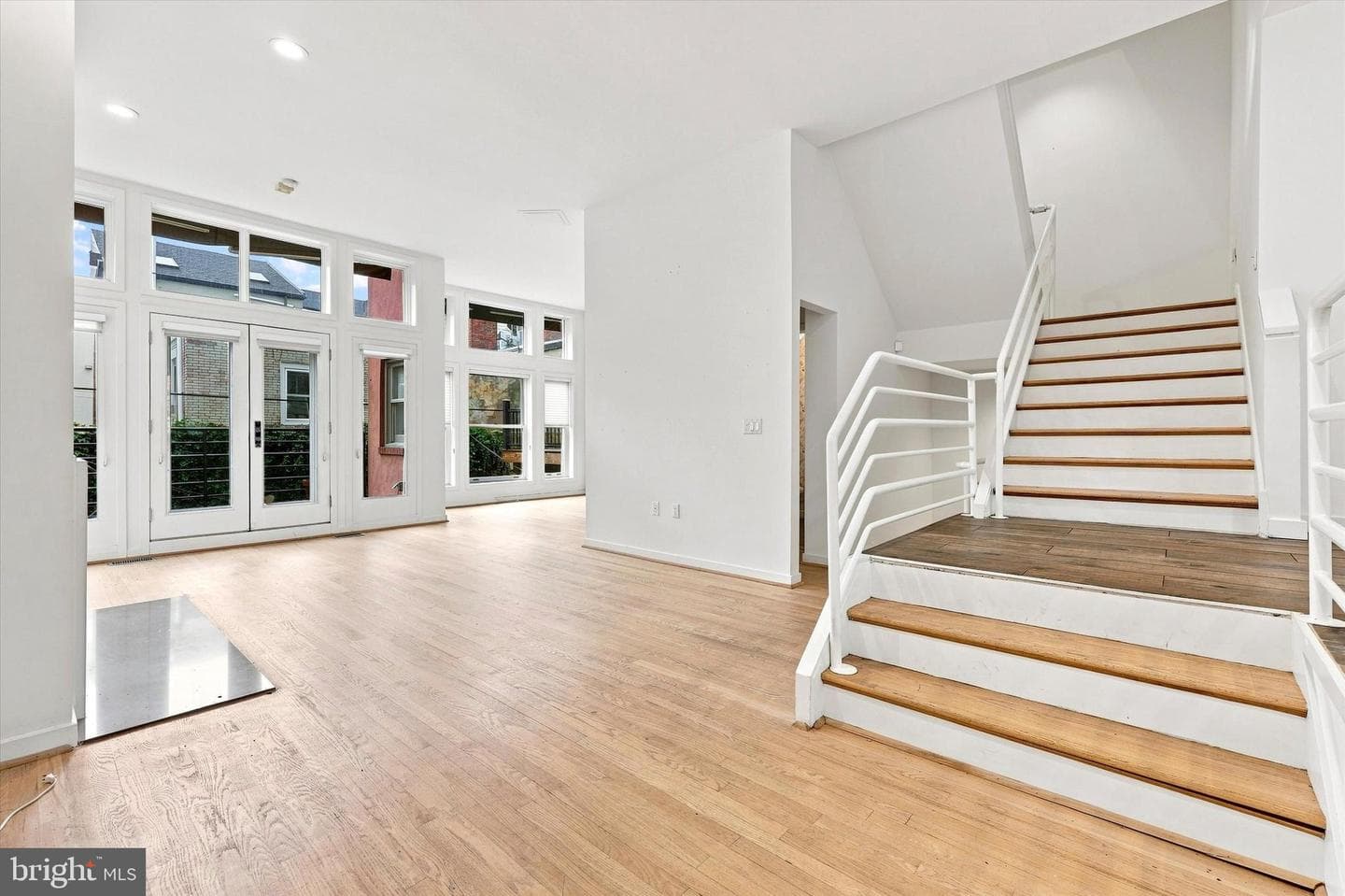 114 Bainbridge Street photo 4