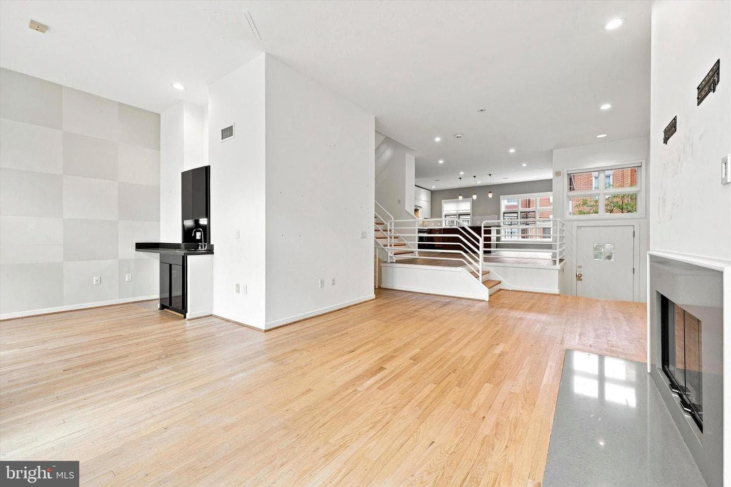 114 Bainbridge Street photo 5