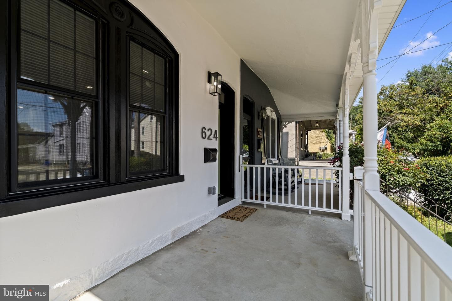 624 W Johnson Street photo 5
