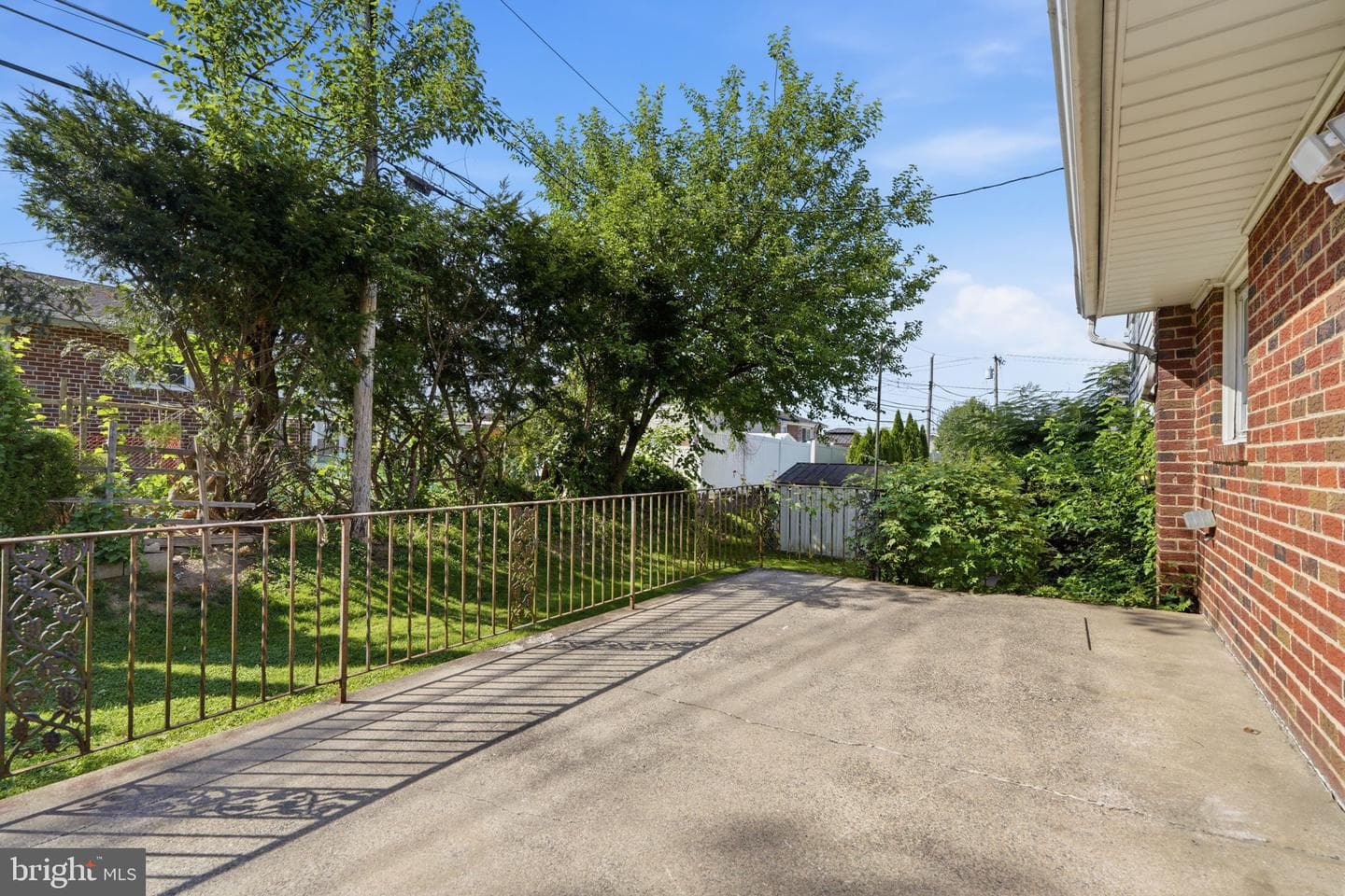 9219 Burbank Road photo 26