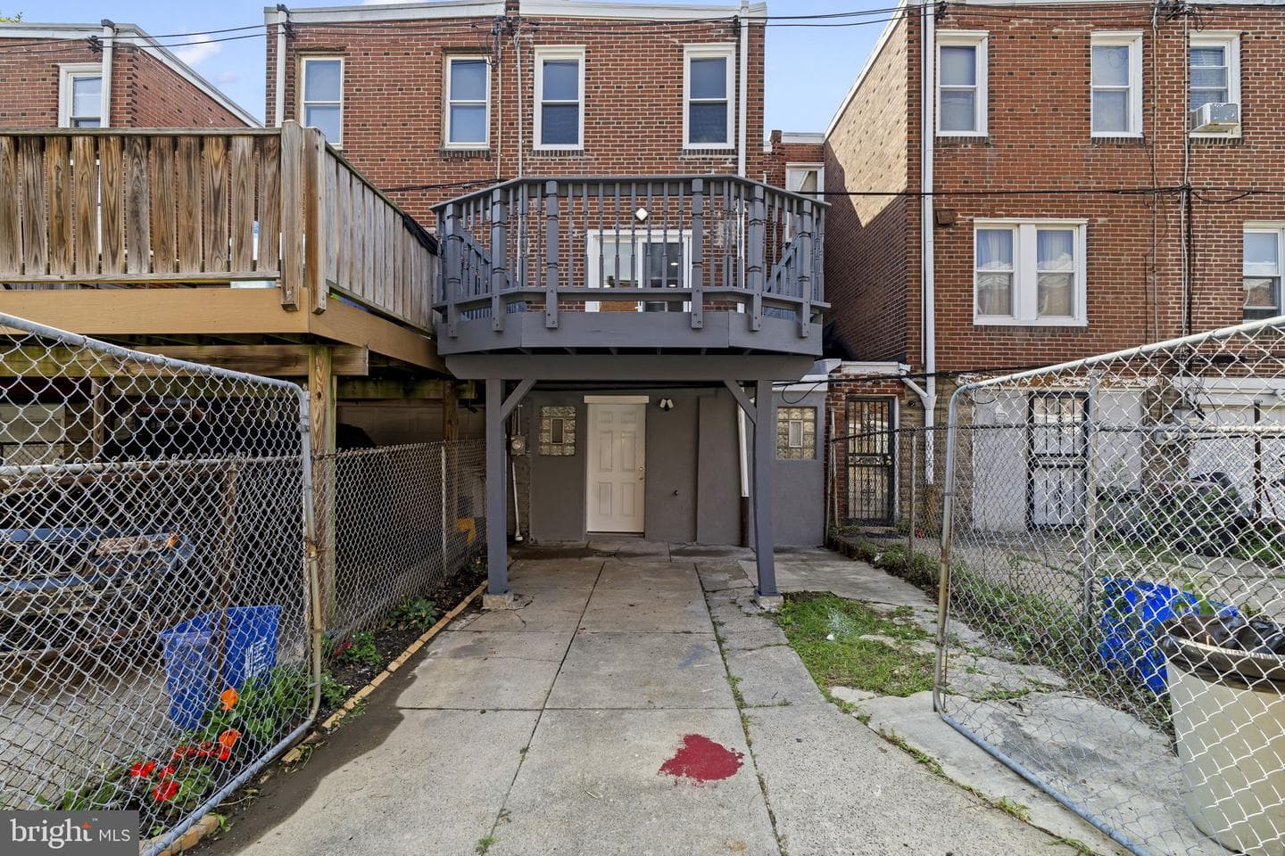 1606 E Washington Lane photo 40