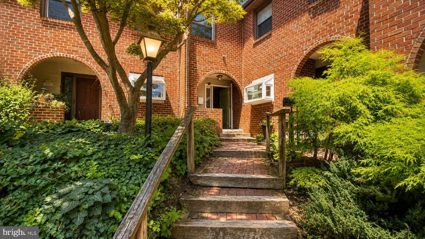 5351 Wissahickon Avenue #E photo 17