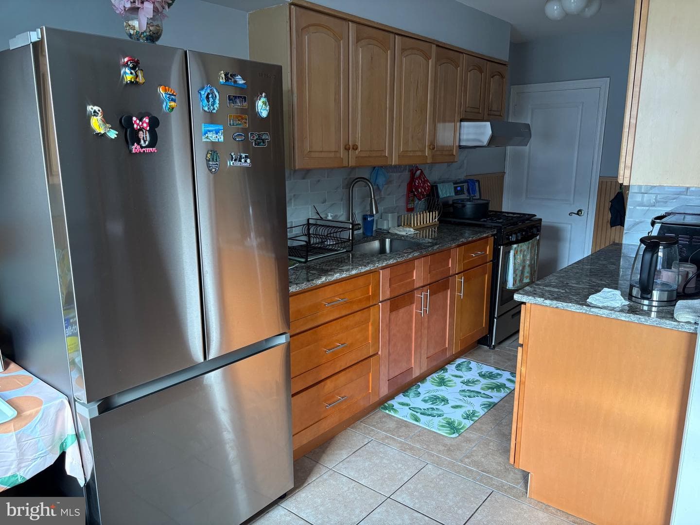 6716 Akron Street photo 10